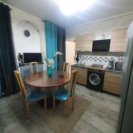 Bel Petit Appartement Charleville-Mézières Екстериор снимка