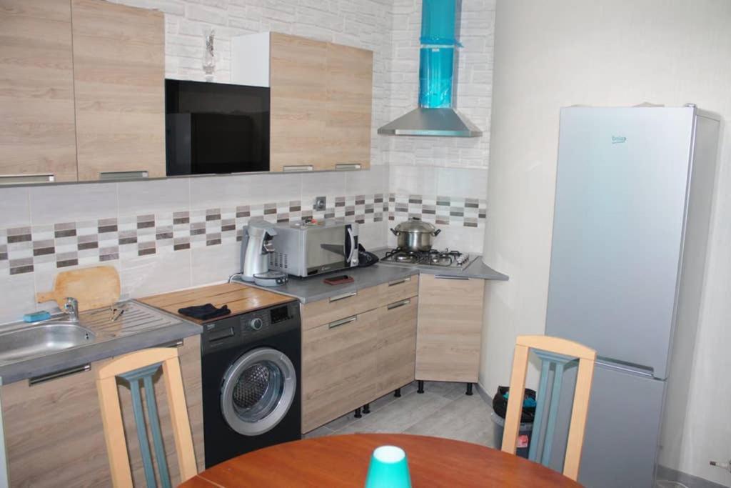 Bel Petit Appartement Charleville-Mézières Екстериор снимка